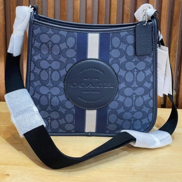 Coach Handbags - NWT Coach CA195 Dempsey File Bag Signature Jacquard With Stripe And Coach Patch
